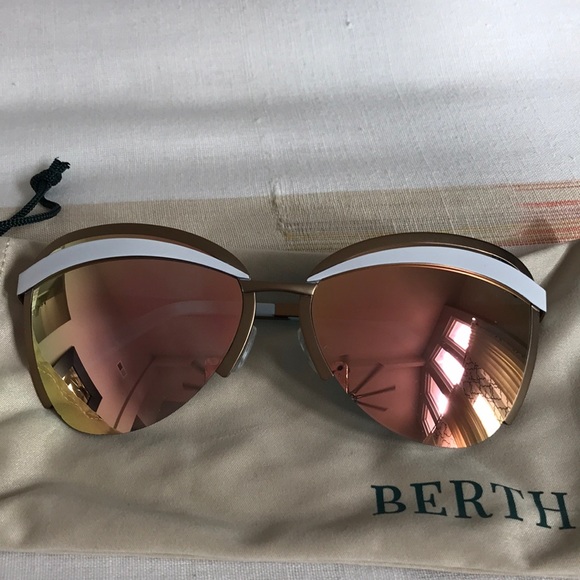 Bertha Sunglasses - Picture 6 of 7